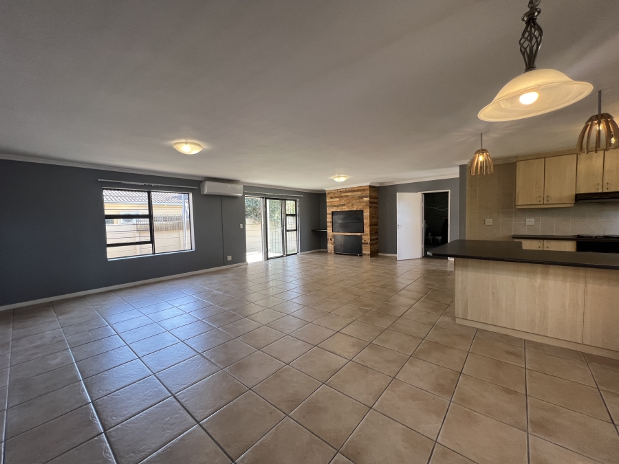 3 Bedroom Property for Sale in Sonstraal Heights Western Cape